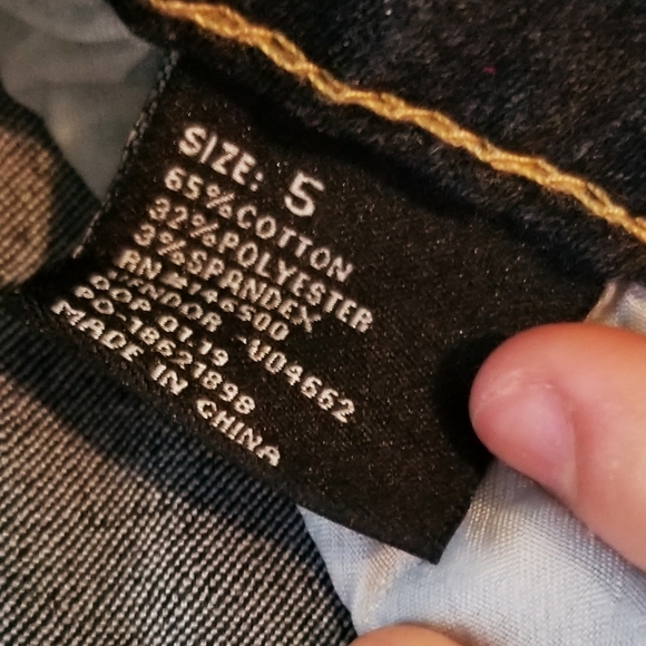 Jean shorts - Picture 3 of 3